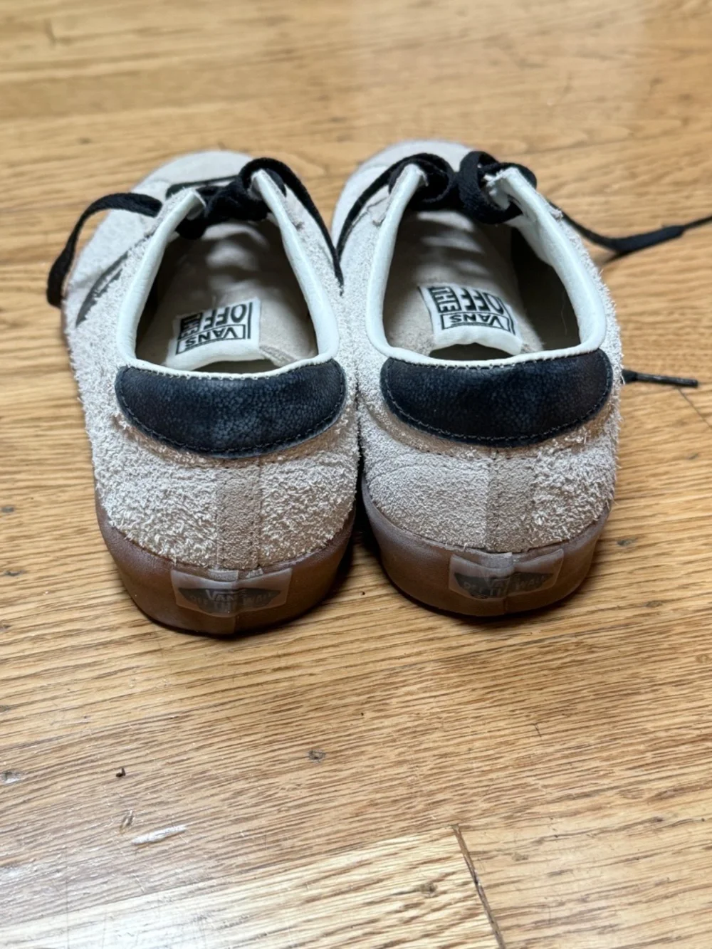 Womens Vans Low Sport Sneaker Size 7 - Picture 3 of 8